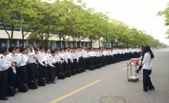 280名男生為唯一女生慶生，不要太幸福