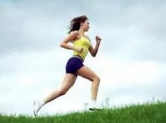 夏日不要盲目的運(yùn)動(dòng)，一定要采取科學(xué)的方式！